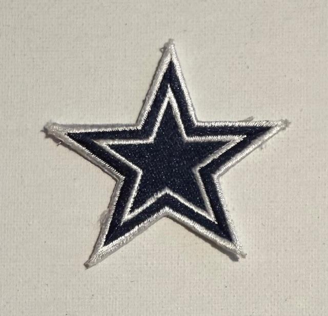 Cowboys star-double white outlne-small