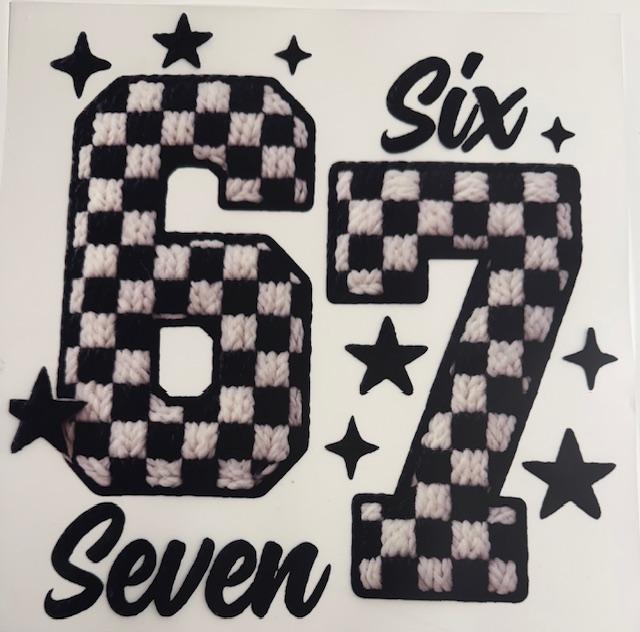 6-7 black/white-yarn