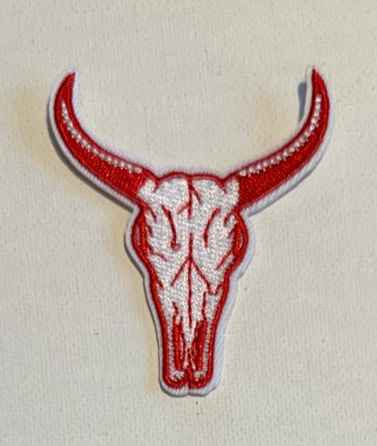 Skull. red/white hat patch