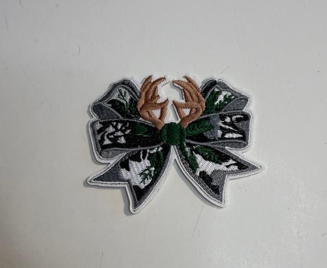 Bow w/ antlers hat patch