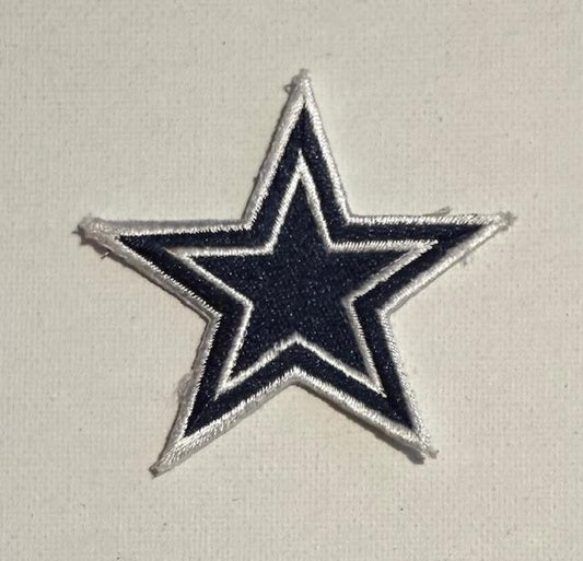 Cowboys star-double white outlne-small