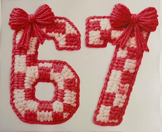 6-7 Pink plaid w/ bows